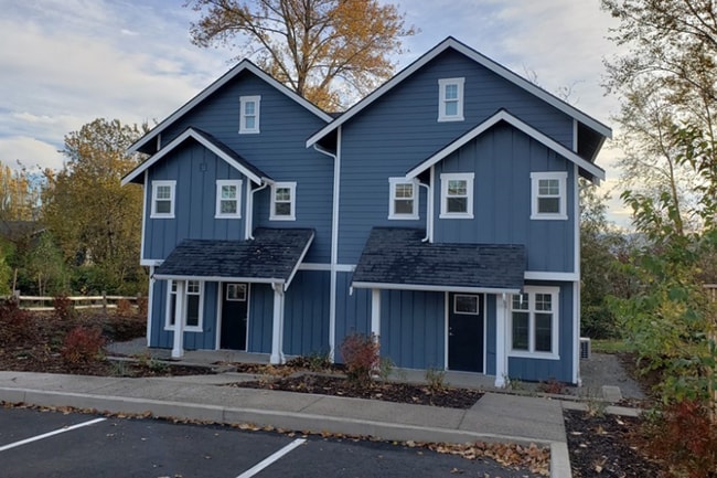 Building Photo - 2805-2807 Undine Street Unit 2805