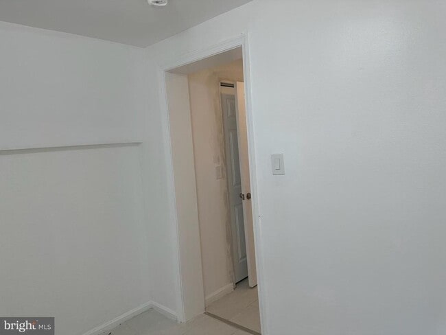 Photo - 1342 Levis St NE