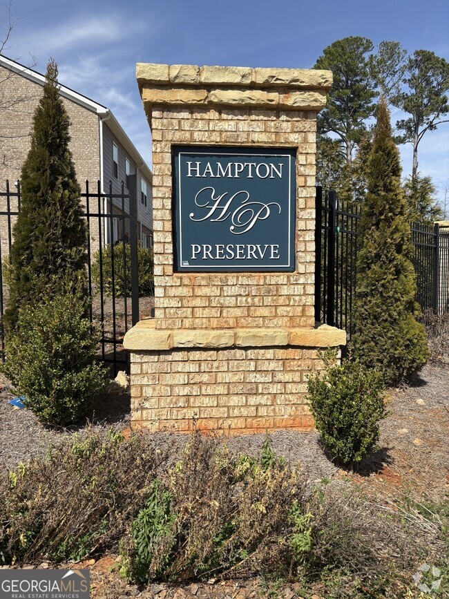 Building Photo - 190 Hampton Cir Rental