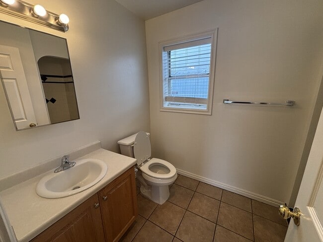 Photo - 1675 S State St