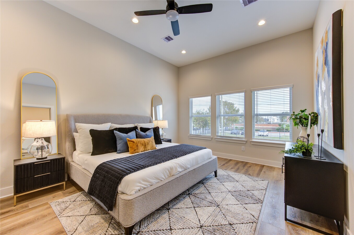 Photo - 4706 Rawley St
