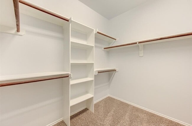 Building Photo - 18227 Amalfi Coast Dr Rental