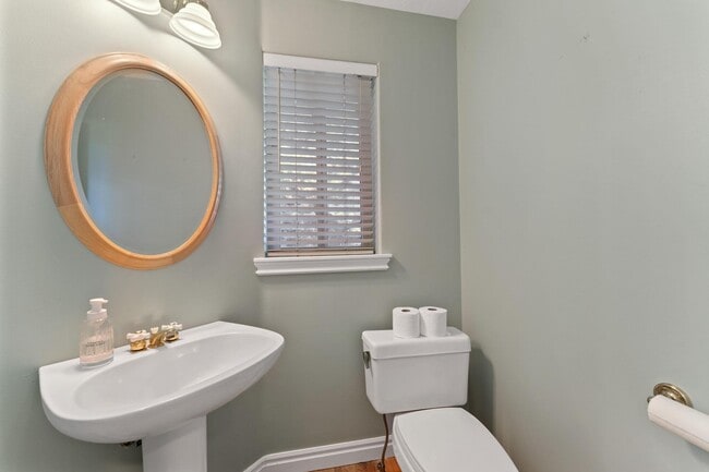 Photo - 2586 E 6710 S