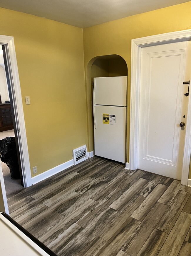 Photo - 1479 Canadian Ave Unit 1