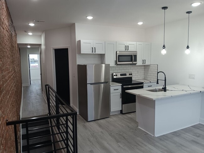 Building Photo - 3355 N 2nd St Unit Apt B