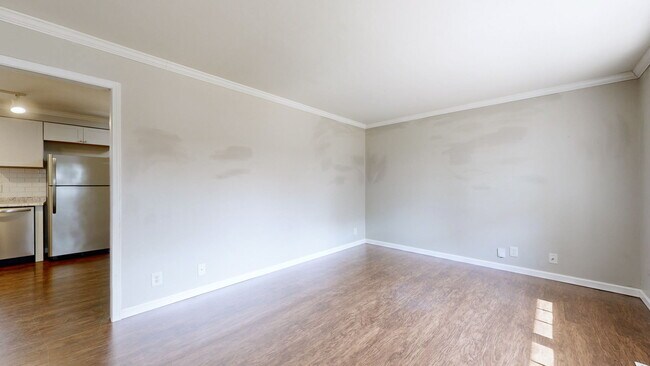 Photo - 3414 Pembroke Rd