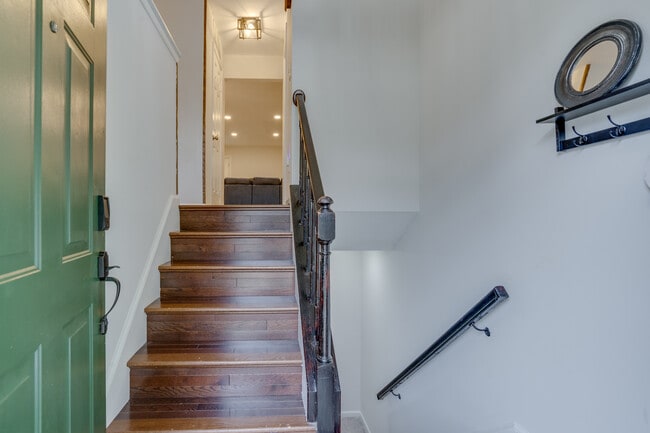 Photo - 3700 Roxbury Ln