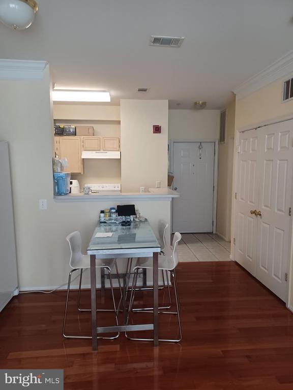 1550 Spring Gate Dr. Apartment Unit 8205 - Mclean, Va 