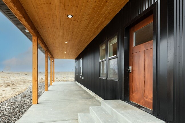 Photo - L2422OY Unit Downstairs