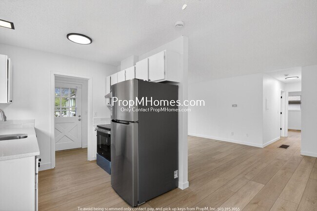 Photo - Updated Second-Story Two Bedroom Home In Beaverton!