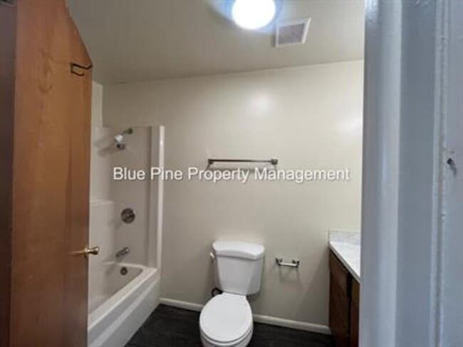 Photo - 1445 S Emerson Ave Unit 4