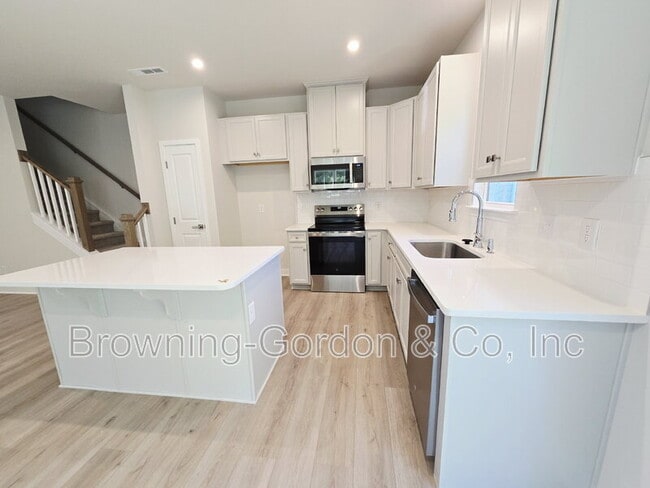 Photo - 813 Rivergate Pkwy