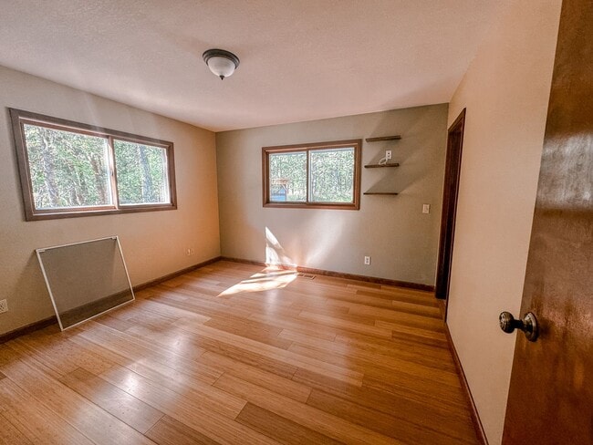 Photo - Peaceful Country Living on Over 3 Acres in South Eugene!