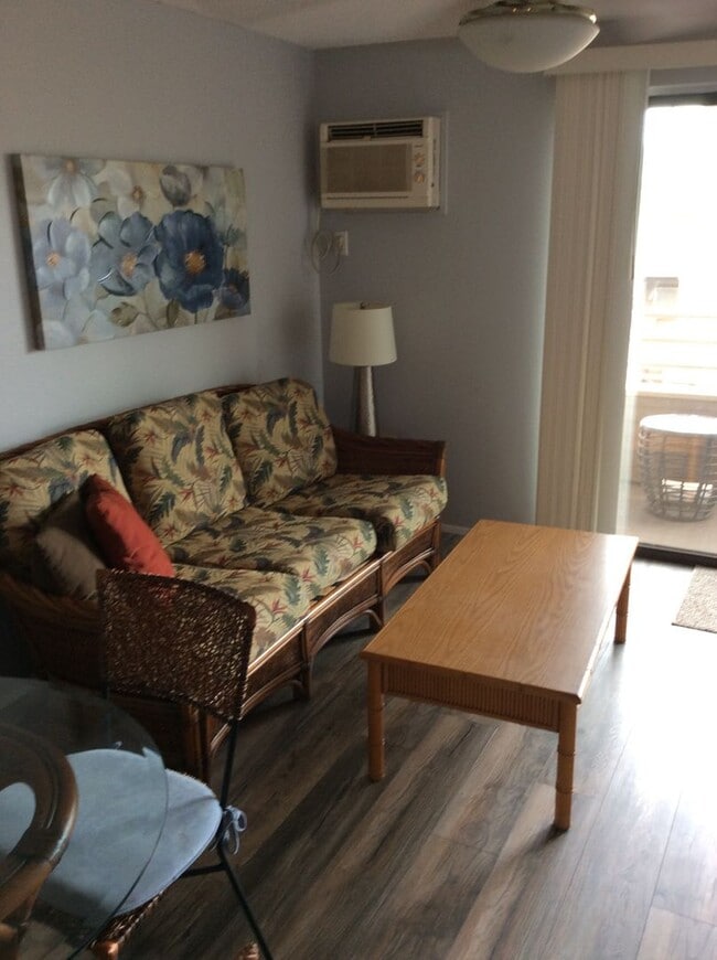 Photo - Mostly furnished upstairs 2 bed., 2 full b... Unit H207