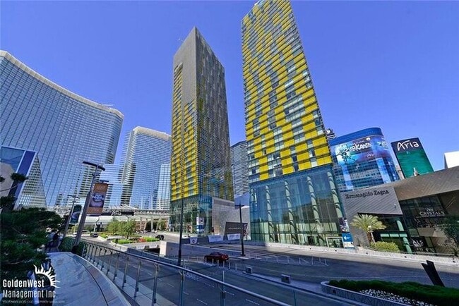 Building Photo - Luxurious State of the Art Studio on the 19th Floor of Veer Towers.