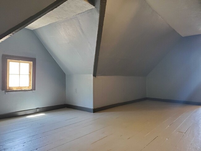 Photo - 1910 Corning Ave Unit 3rd Floor