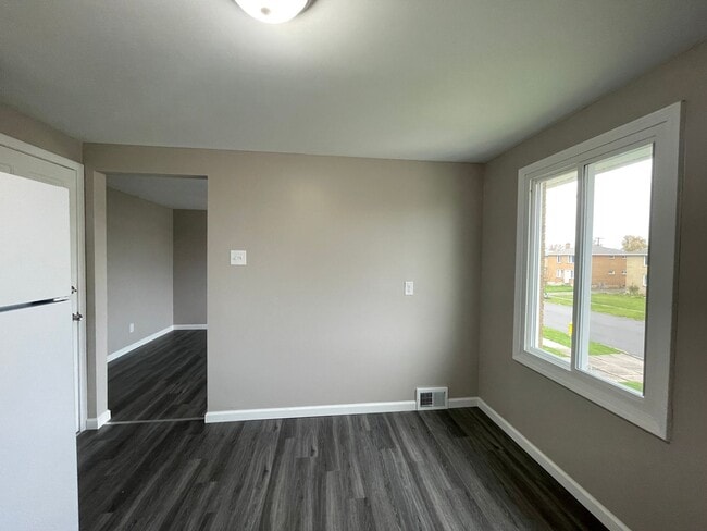 Photo - U-Crest & Belvedere Manor Apartments