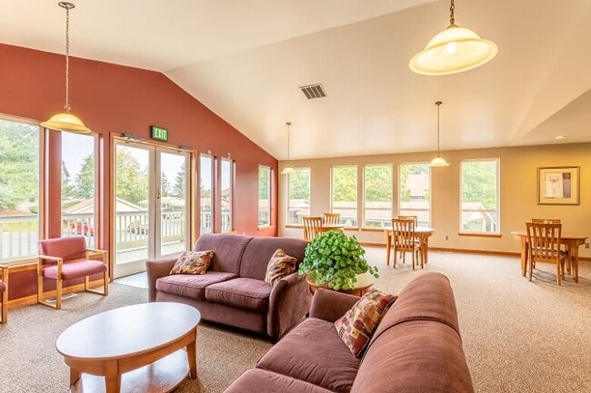 Lawn Courte Apartments