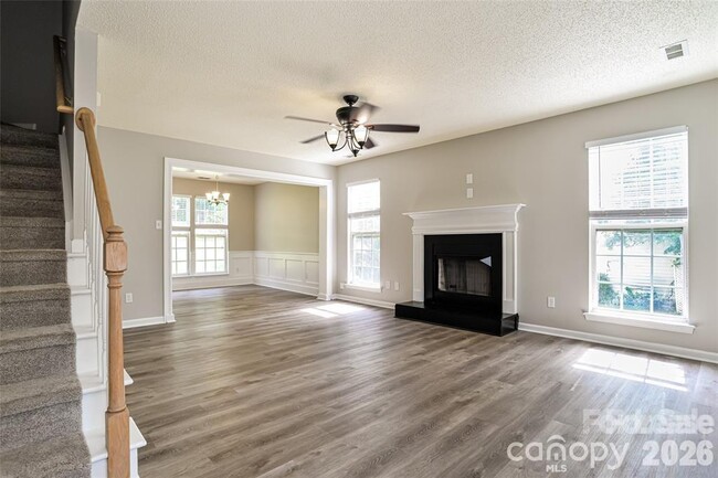 Photo - 12125 Winghurst Dr