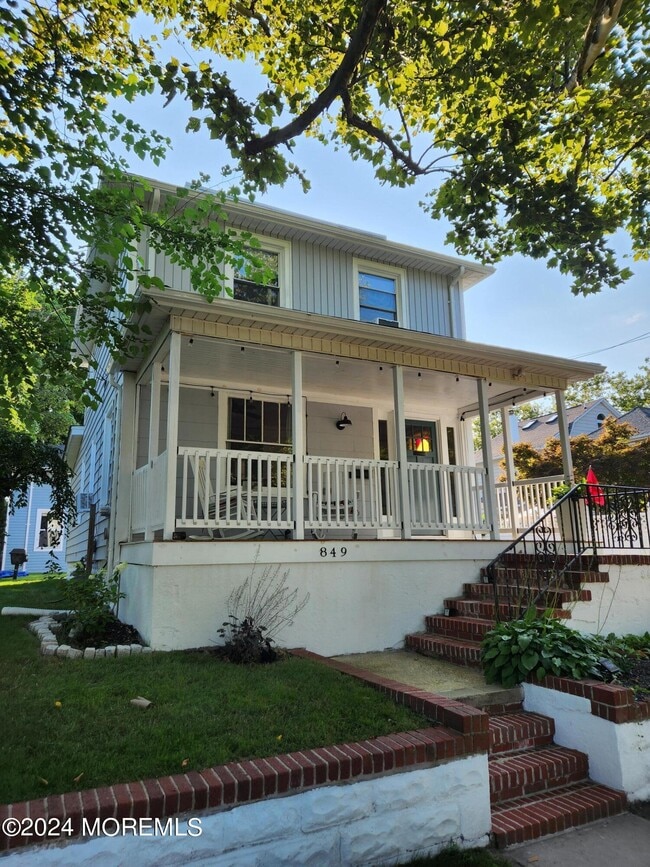 849 Central Ave