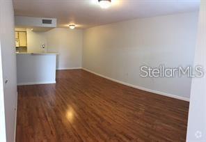 Building Photo - 3004 Parkway Blvd Unit 311 Rental
