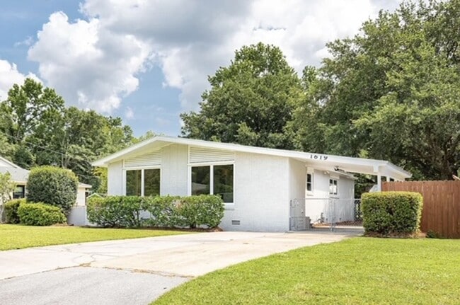 Photo - 3 Bedroom 2 Bath House in Memminger Hall - West Ashley