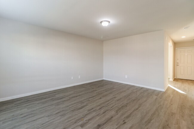 Photo - 13031 S Green Wing Cir