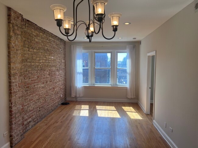 Photo - 2546 W Iowa St