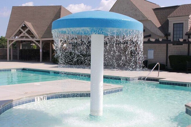 Photo - Luxury 2-Bedroom Townhome for Rent in Chimney Oaks – Golf Community Living!