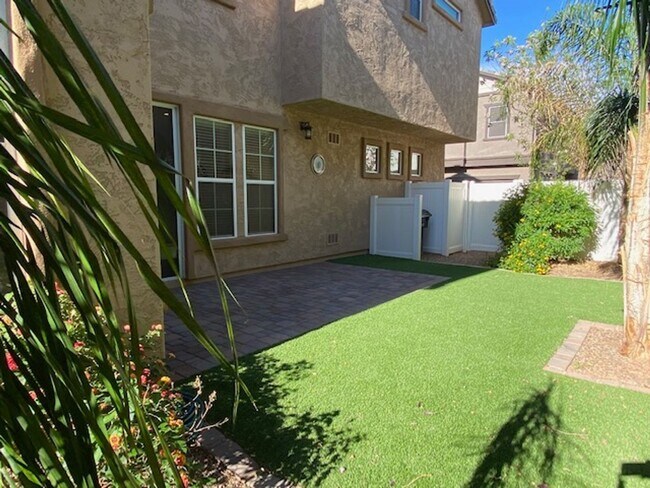 Photo - 2705 S Valle Verde