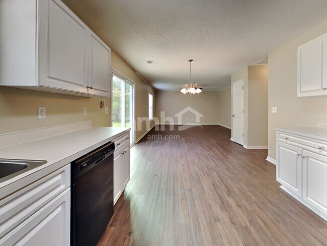 Photo - 259 Tall Pines Rd