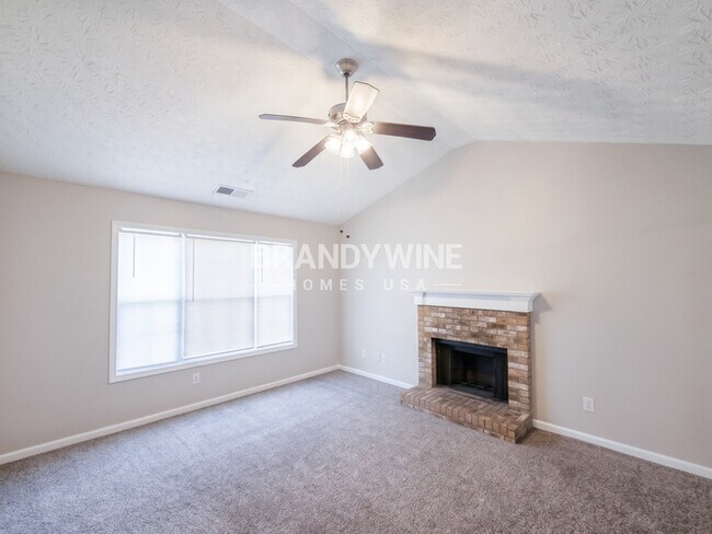 Photo - 1026 Miss Amber Way