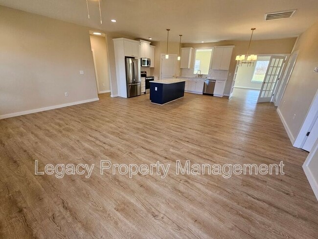 Photo - 1820 Johnson Rd