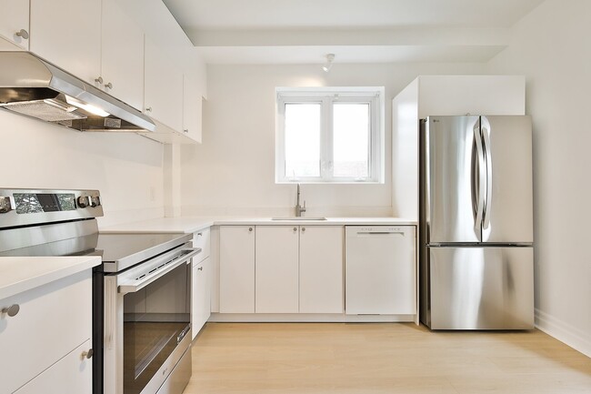 Photo - 965 Av. Pratt
