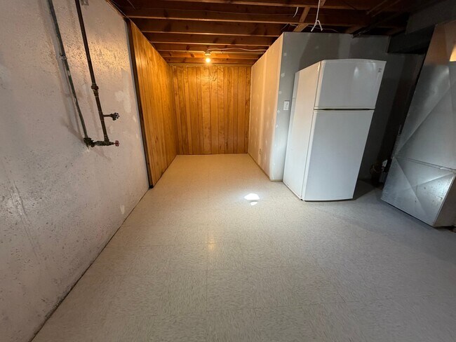 Photo - 6138 E 129 St