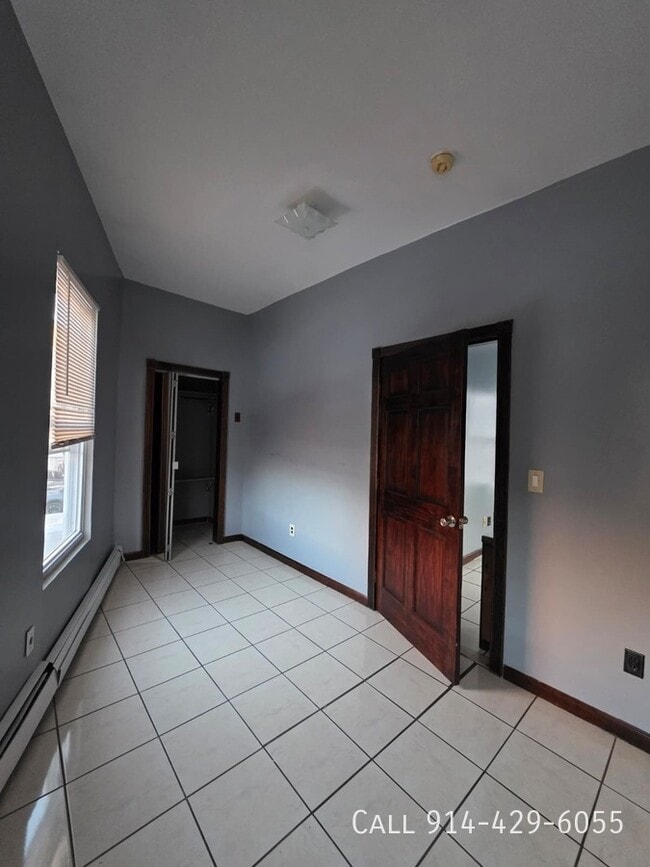 Photo - 104 Oak St Unit Apt 2