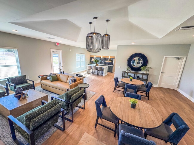 Photo - Addison Grove