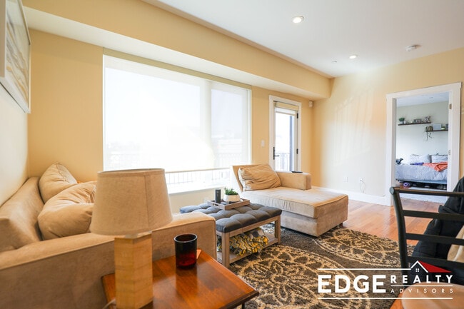 Photo - 19 Glencoe St Unit 2