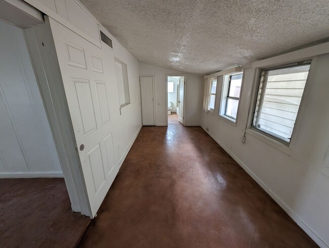Photo - pm0385 Apartment Unit 1-A