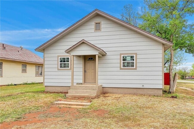 Photo - 301 N 9th St