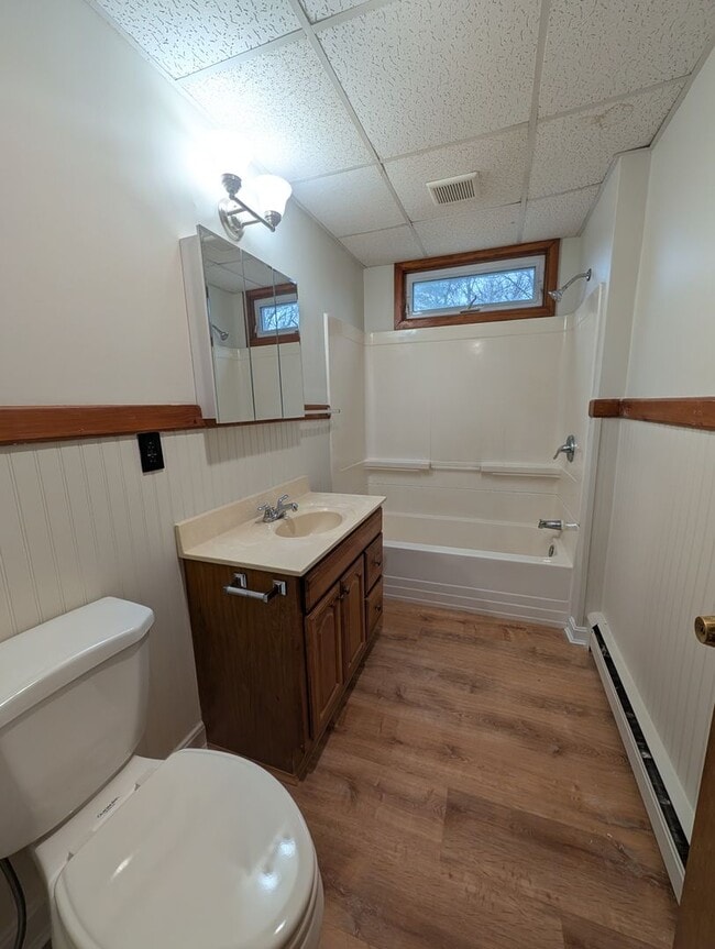 Photo - 306 N Main St Unidad 2