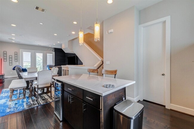 Photo - 3810 Leeland St