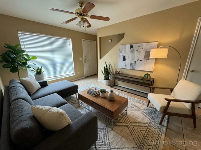 Photo - 1901 Monte Carlo Ln Unidad B