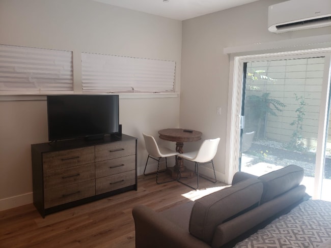 Photo - 725 19th St Unit 101