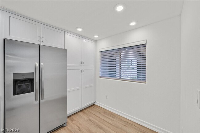 Photo - 825 Canterra St Unit 1059