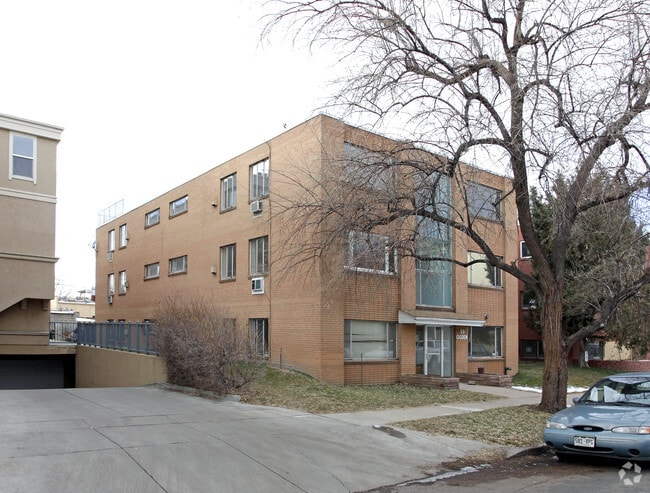Building Photo - Sublime Rental