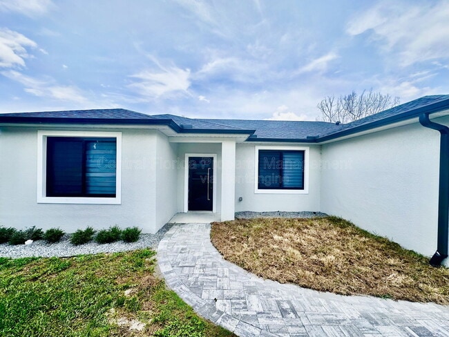 Photo - 774 W 9th St