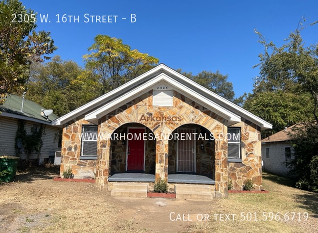 Building Photo - 2305 W 16th St Unit B