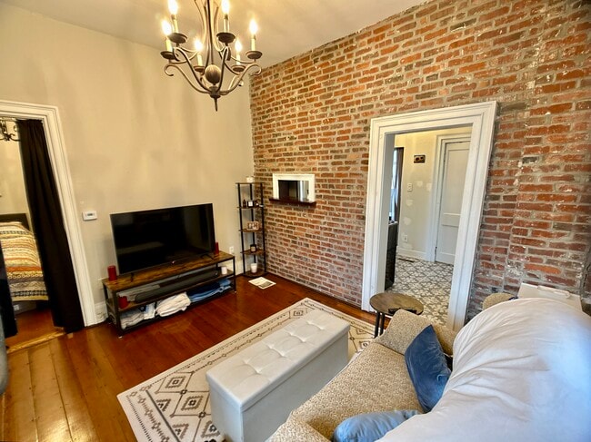 Photo - 271 Chestnut Ave Unit R