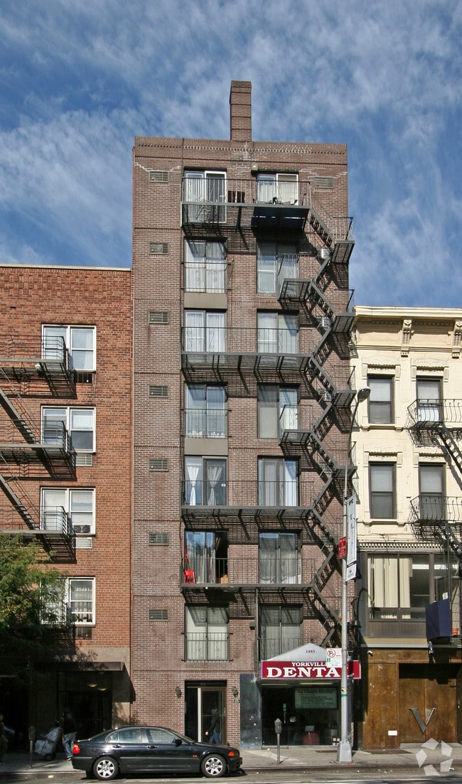 1485 ¡Primer ¡Avenue Apartaments